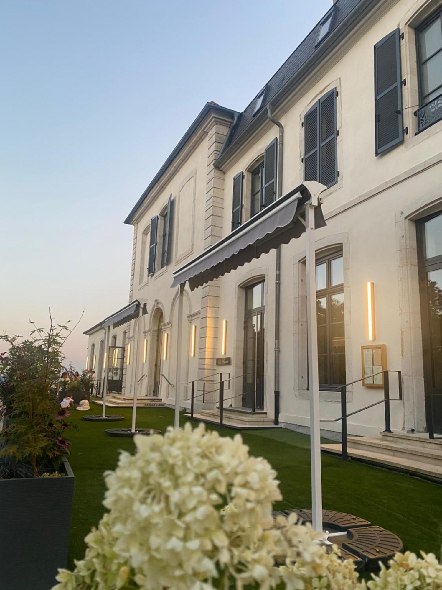 Hotel Au Chateau Villers-les-Nancy ภายนอก รูปภาพ
